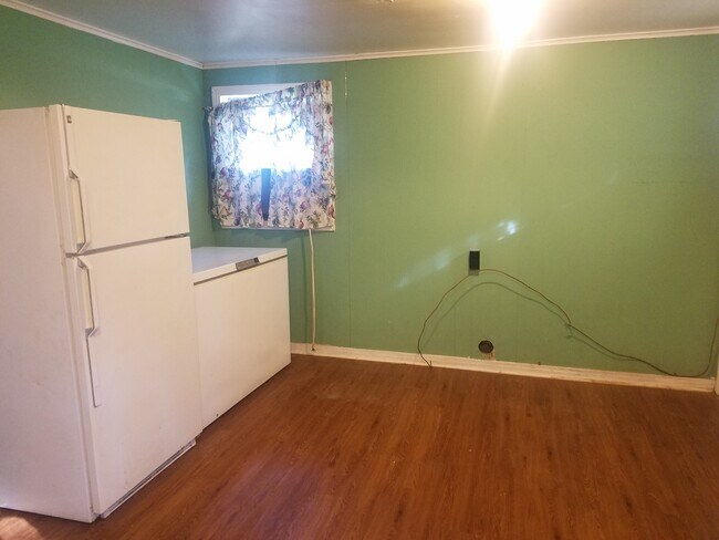 Building Photo - 1310 S 8th St