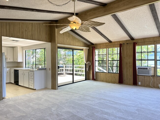 Building Photo - 140 Quail Way