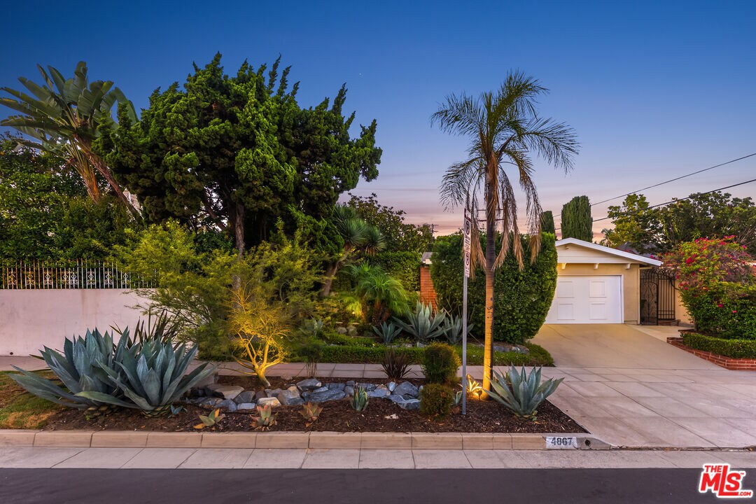 Foto principal - 4867 Finley Ave