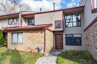 Building Photo - 1504 Timber Creek Rd