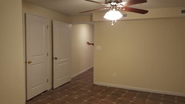 Building Photo - 1719 Linden Ave