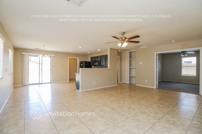 Building Photo - 1102 E Dust Devil Dr