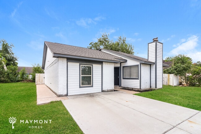 Building Photo - 3443 Woodmont Dr
