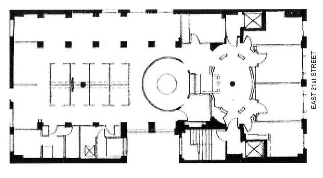 Todo el séptimo piso - 25 E 21st St