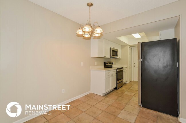 Building Photo - 1021 Giovanni St