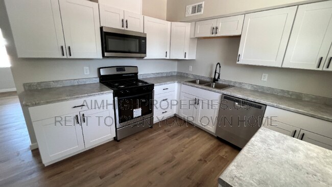 Building Photo - 4634 E Calle Aurora