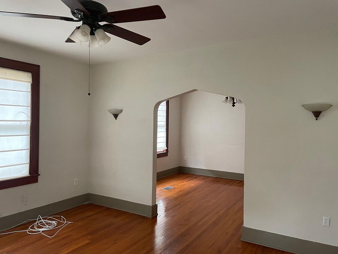 Foto principal - 645 N 8th St