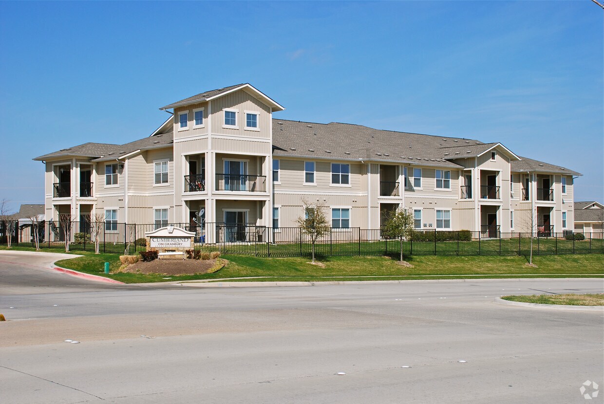 Cumberland on Granbury Apartments in Fort Worth, TX