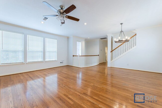 Building Photo - 908 Cohn St
