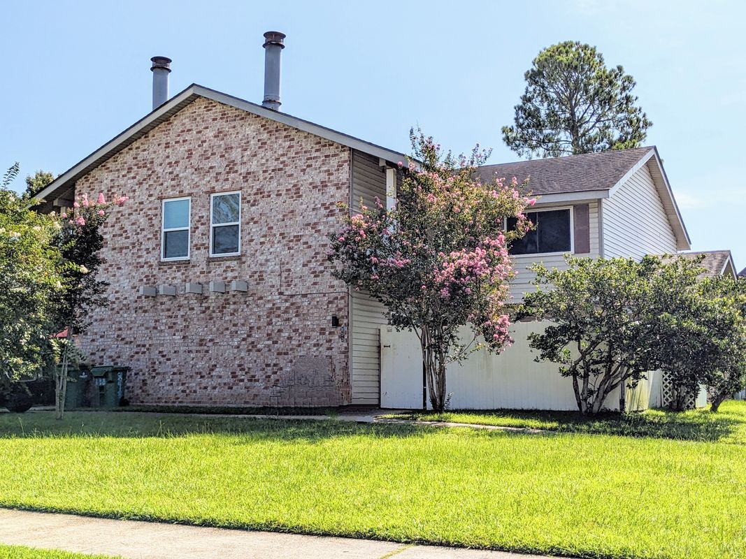 Foto principal - 850 Asheville Dr