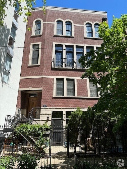 Building Photo - 1229 N Paulina St