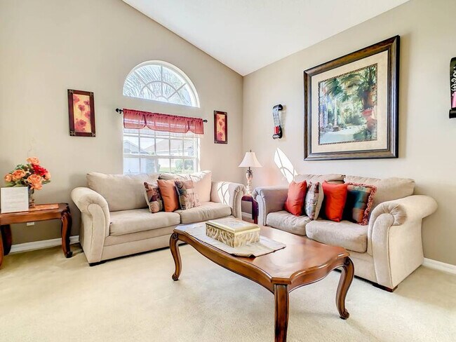 Building Photo - 16625 Palm Spring Dr