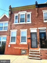 Building Photo - 4415 Brown St