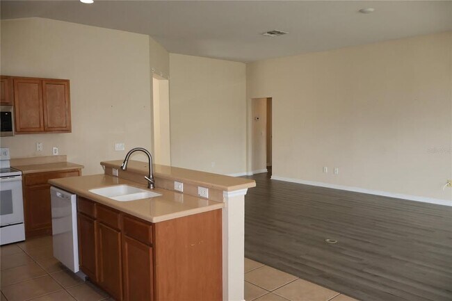 Foto del edificio - 5544 SW 40th St
