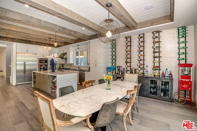 Foto del edificio - 14857 Greenleaf St