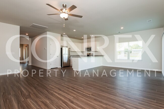 Foto del edificio - 3 Bedroom Home in Summerville