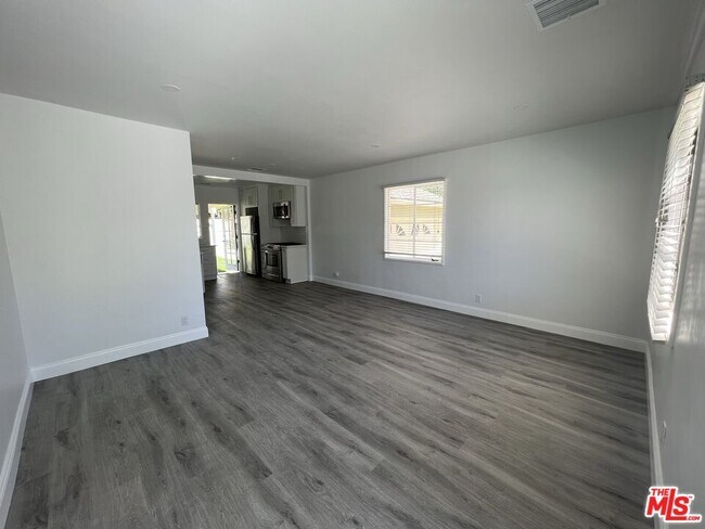 Building Photo - 5835 Shoshone Ave