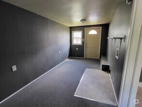Building Photo - 608 W Calhoun St