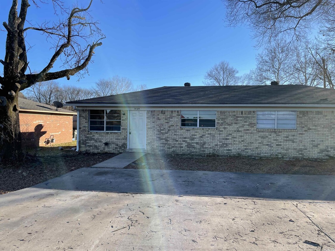 1429 Bean St, Conway, AR 72034 Townhome Rentals in Conway AR