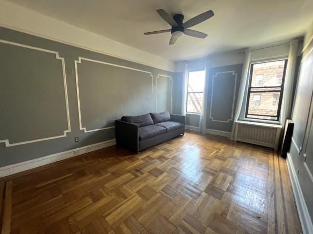 Building Photo - 1 bedroom in SUNNYSIDE NY 11104