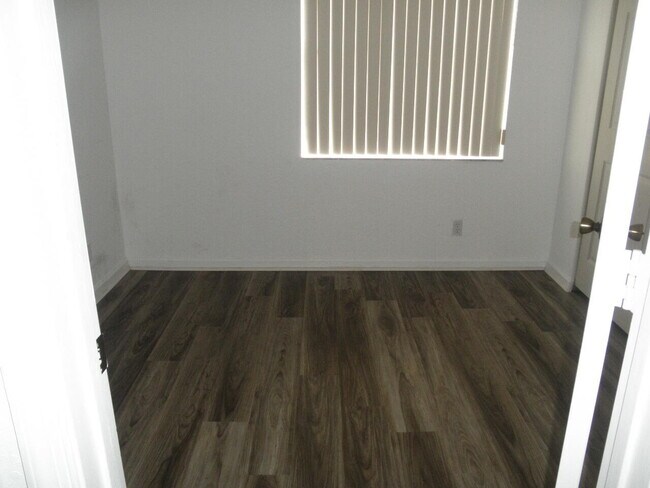 Foto del edificio - 798 Summit Lake Dr