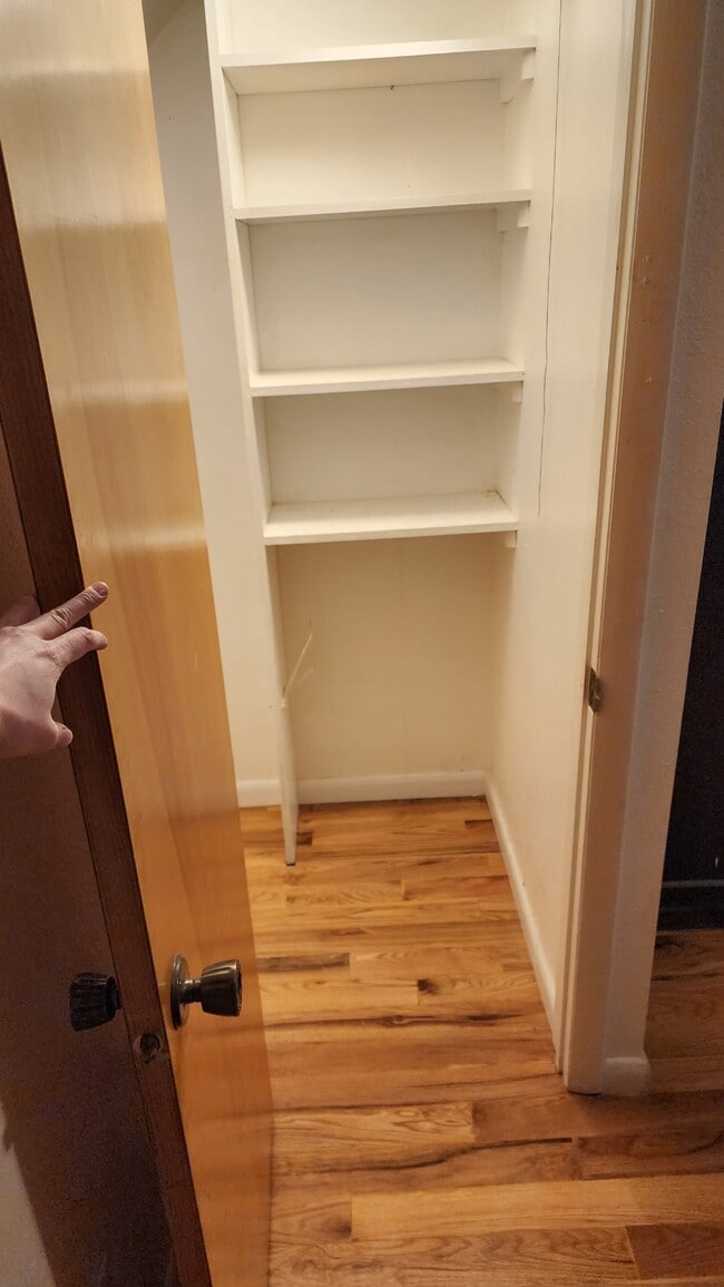 kitchen pantry - 3408 Baltimore Ave