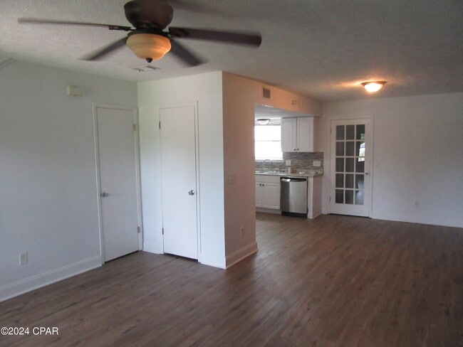 Foto del edificio - 3126 E Baldwin Rd