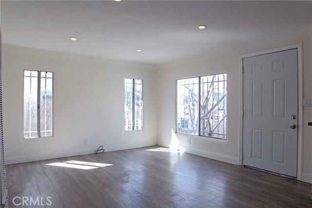 Foto del edificio - 466 Camulos St