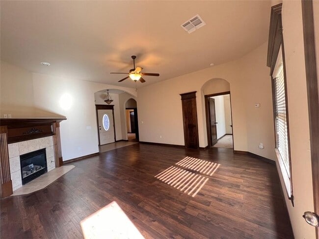 Foto del edificio - 12108 Chesterfield Ln