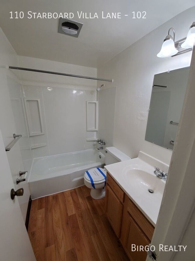 Building Photo - A Cozy 2 Bed/1 Bath TOWNHOUSE in GREENSBUR...