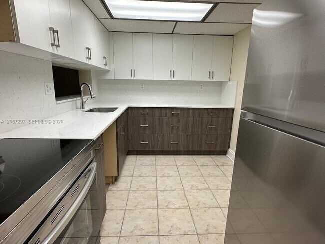Foto del edificio - 8730 SW 133rd Avenue Rd