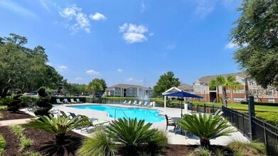 Building Photo - Eagles Pointe