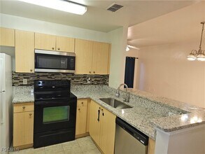 Building Photo - 4104 Bellasol Cir