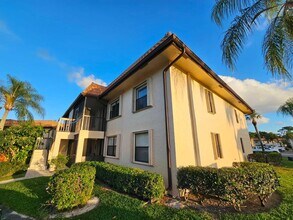 Building Photo - 7091 Golf Colony Ct