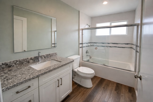 Building Photo - Remodeled 2 Bedroom Home in Imperial Beach with Garage & Private Yard