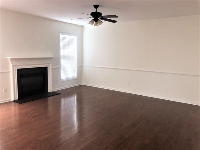 Foto del edificio - 14327 Asheton Creek Dr