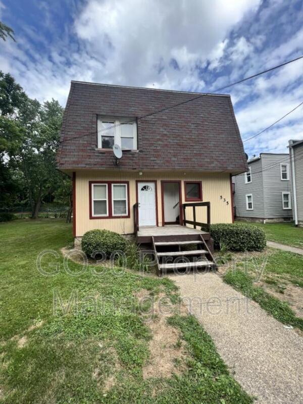 535 Gage St Unit 1, Akron, OH 44311 Condo for Rent in Akron, OH