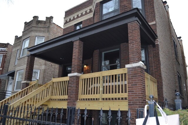 Primary Photo - 4030 W Kamerling Ave