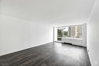Building Photo - 12700 Lake Ave
