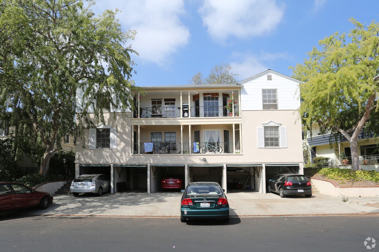 Building Photo - 605-613 Midvale Ave