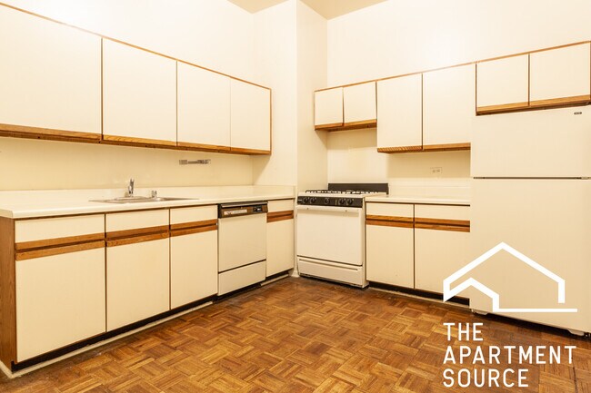 Foto del edificio - 3751 N Halsted St