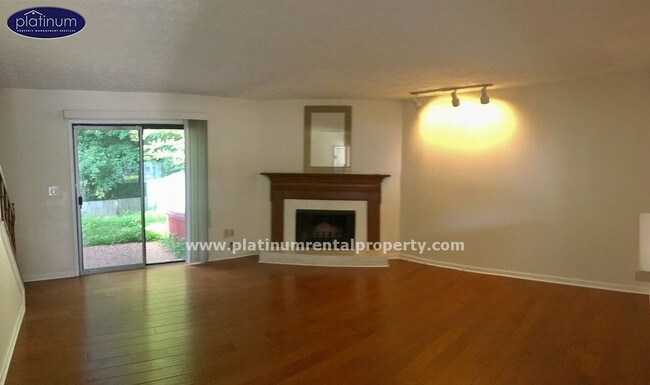 Building Photo - 3748 Meadow Rue Ln