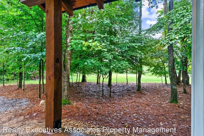 Foto del edificio - 3 br, 2 bath House - 228 Sims Place Road