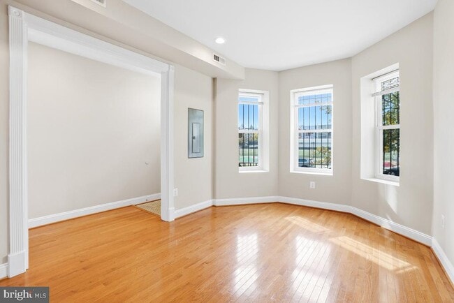 Foto del edificio - 3117 11th St NW