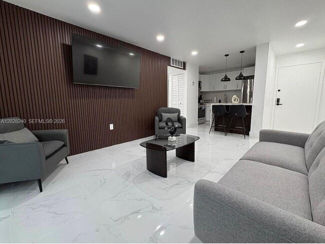 Foto del edificio - 4265 NW S Tamiami Canal Dr