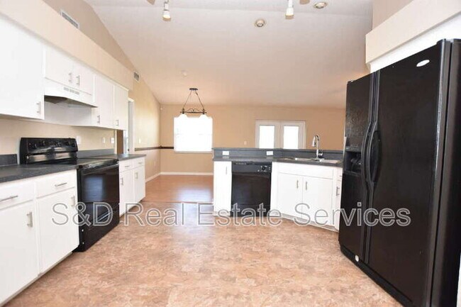 Foto del edificio - 2830 Hickory Ridge Dr