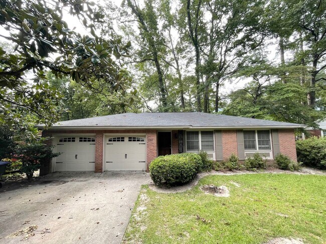 Building Photo - Forest Acres Home