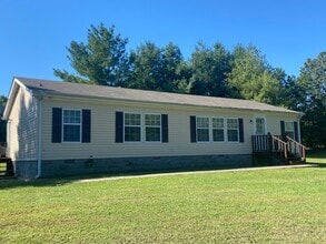Building Photo - 393 Loggins Rd