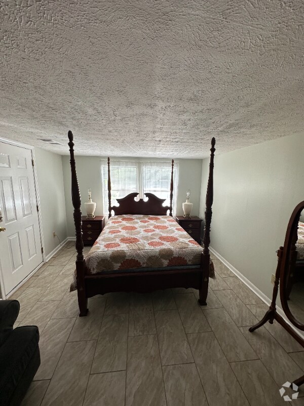 Stonehenge Apartments under 2,500 Lithonia, GA 1 Rentals