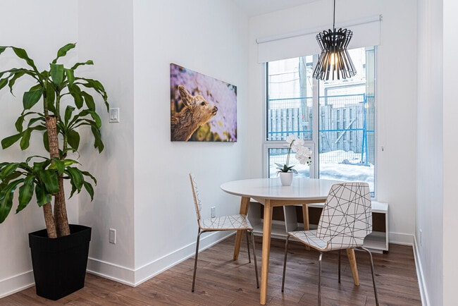 Photo du bâtiment - 1640 Rue Berri